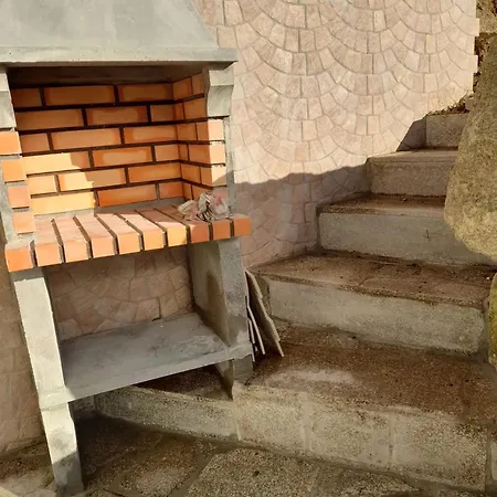 Comfortable House In Atei, 70 M², Ideal For 8 Guests Дом отдыха
