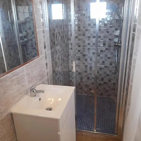 Дом отдыха Comfortable House In Atei, 70 M², Ideal For 8 Guests