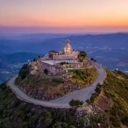 House With Jacuzzi In - 70 M² Atei