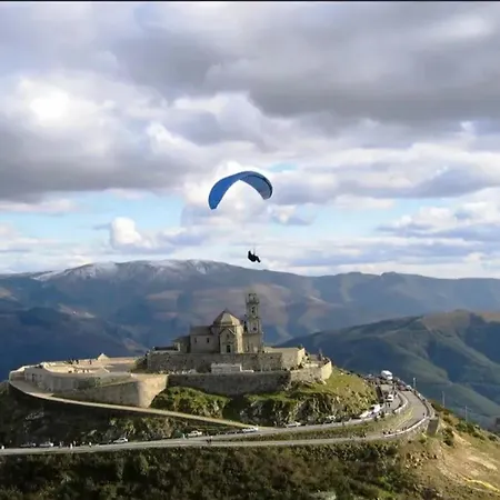 House With Jacuzzi In - 70 M² *