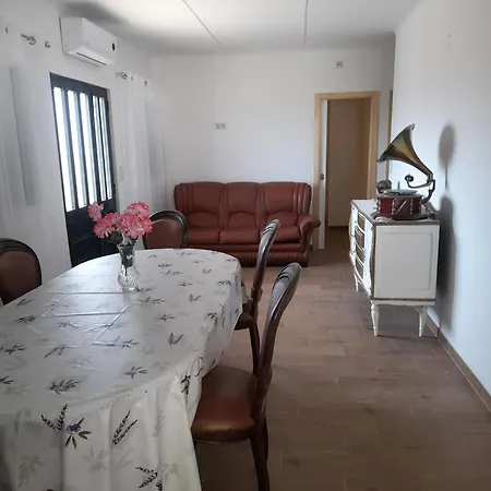 Comfortable House In Atei, 70 M², Ideal For 8 Guests