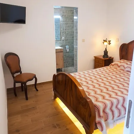 Comfortable House In Atei, 70 M², Ideal For 8 Guests