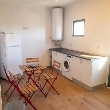 Сasa de vacaciones Comfortable House In Atei, 70 M², Ideal For 8 Guests