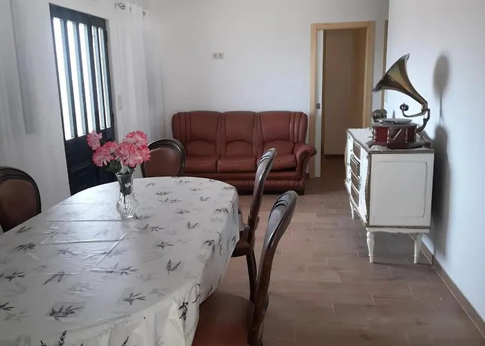 House With Jacuzzi In - 70 M²